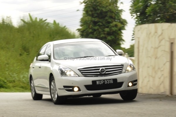 nissan teana 250xv price