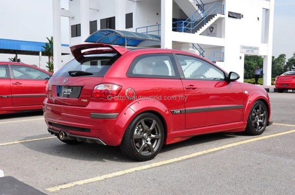 Proton Satria Neo CPS: parking lot test review 