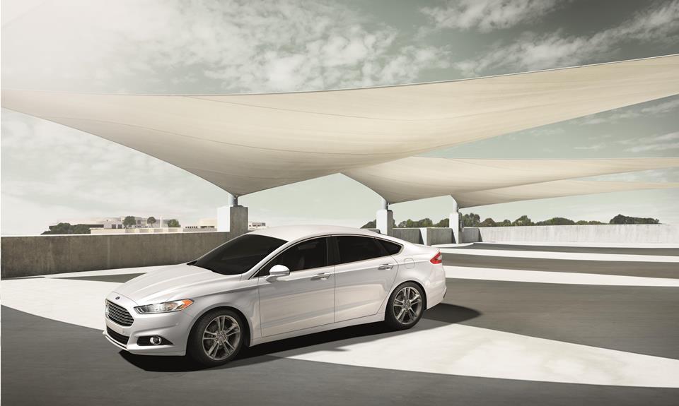 Photo 2 - Mondeo Side View (2)